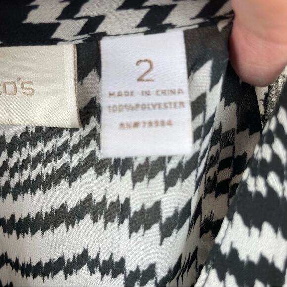 Chico's Black White Semi Sheer Long Sleeve Abstract Stripe Button Front Top 2 - Picture 9 of 9